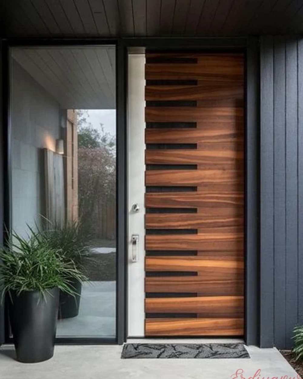 Red Walnut Horizontal Slat Pivot Villa Door with Sidelight — product code BY-207