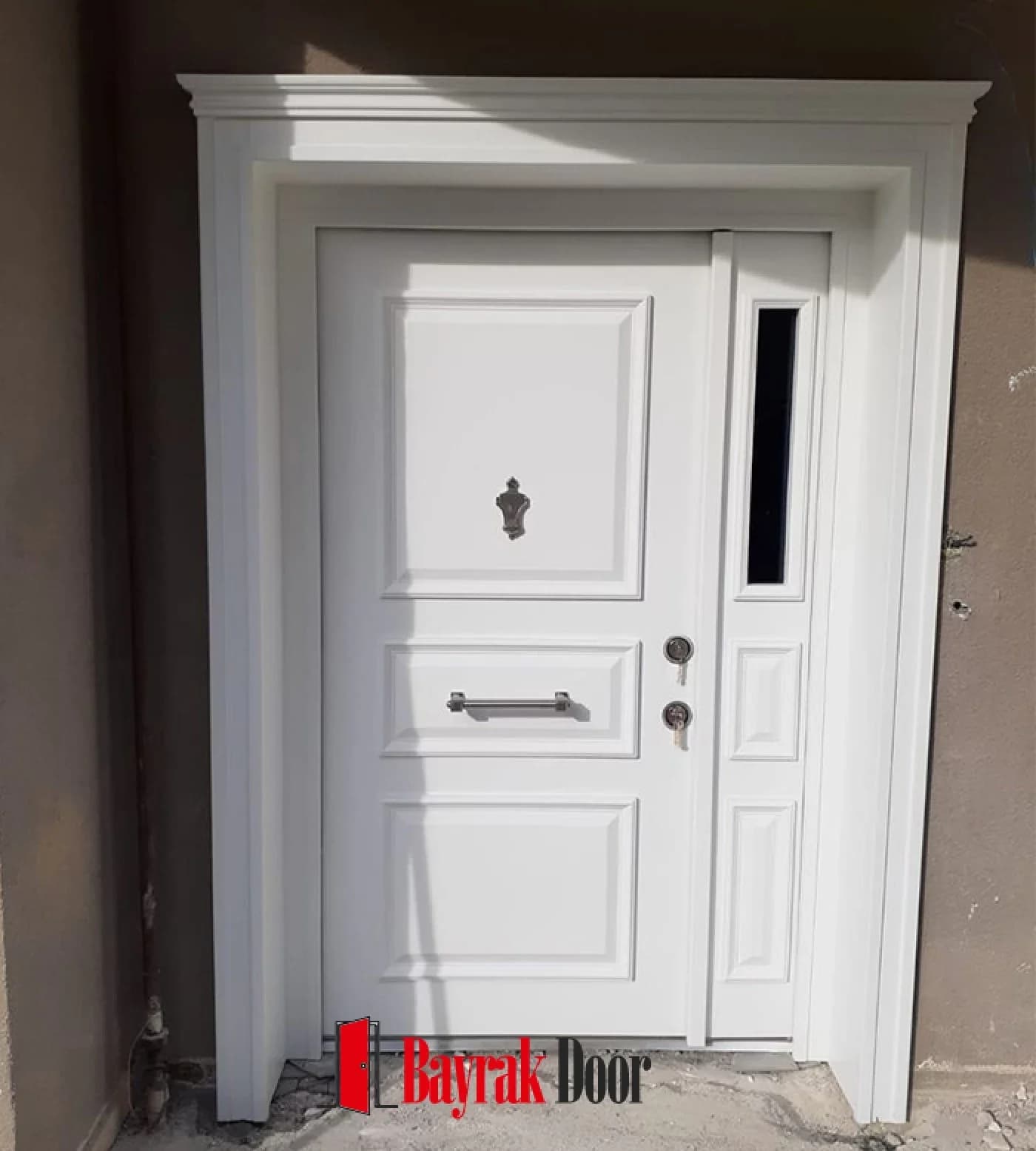 Paneled White Villa Door BD-TR123 — White paneled leaf with a narrow vertical black glass strip alongside