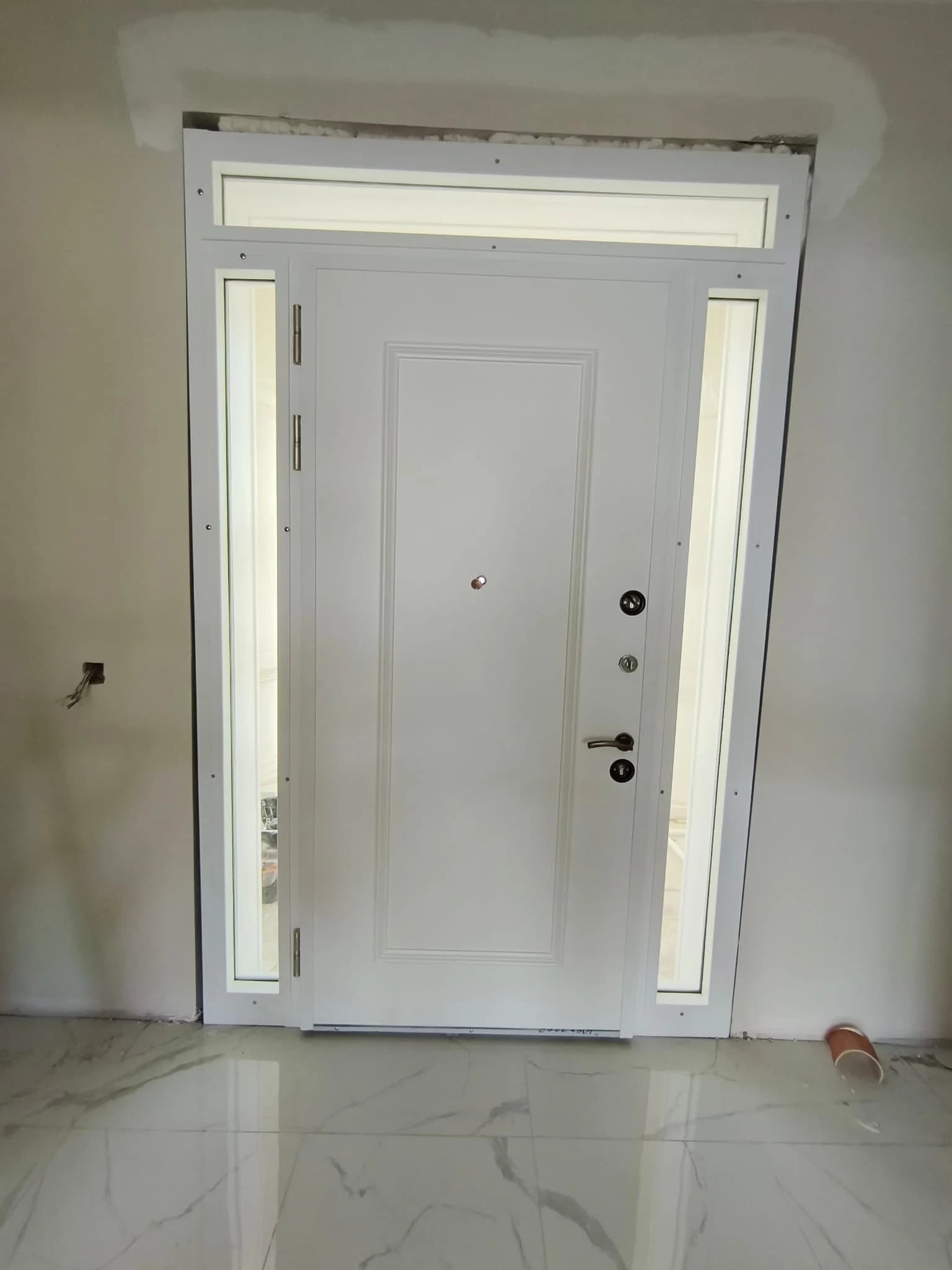 Bayrakdoor çelik kapı — monte edilmiş uygulama 4