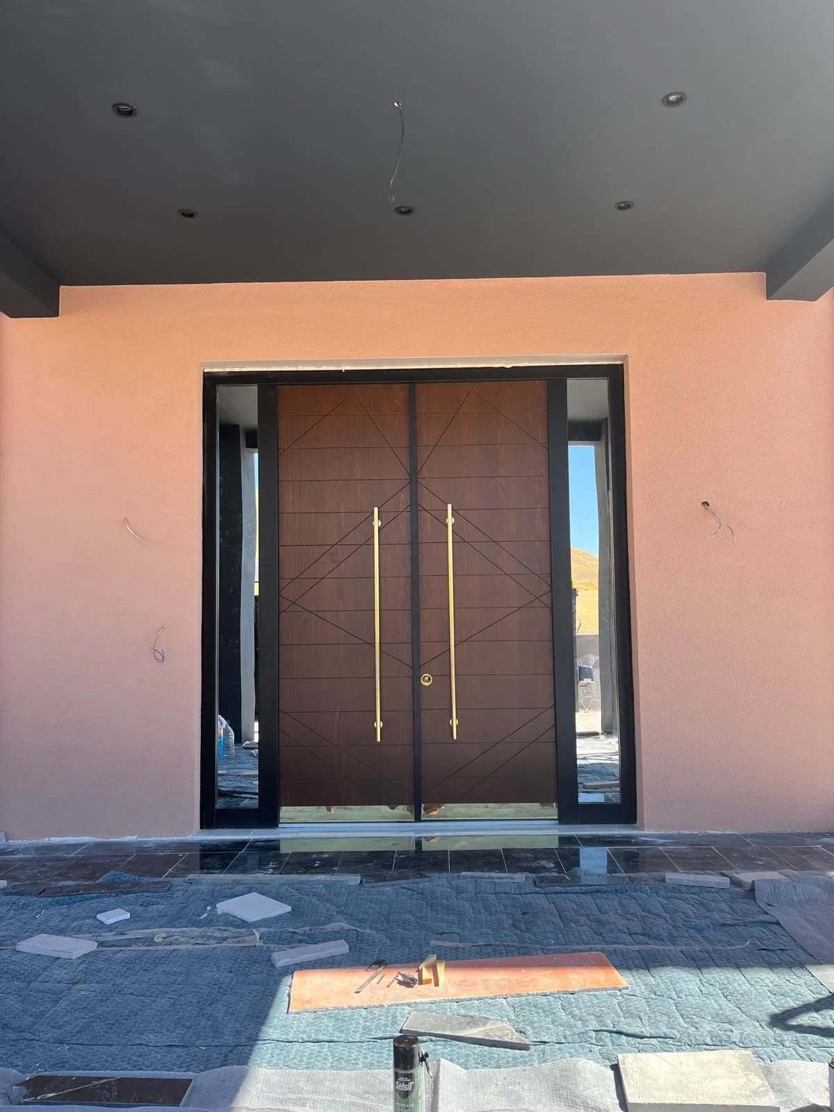 Bayrakdoor çelik kapı — monte edilmiş uygulama 26