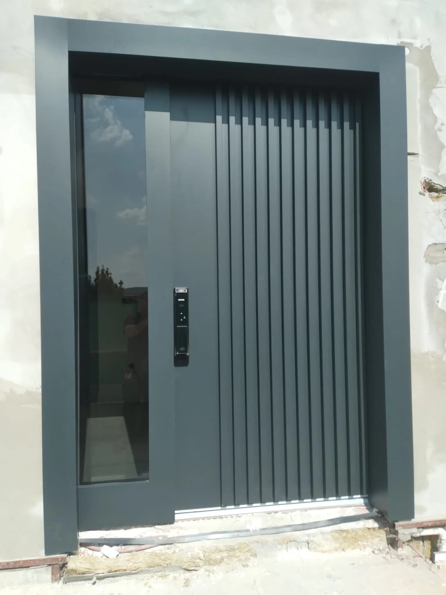 Bayrakdoor çelik kapı — monte edilmiş uygulama 38