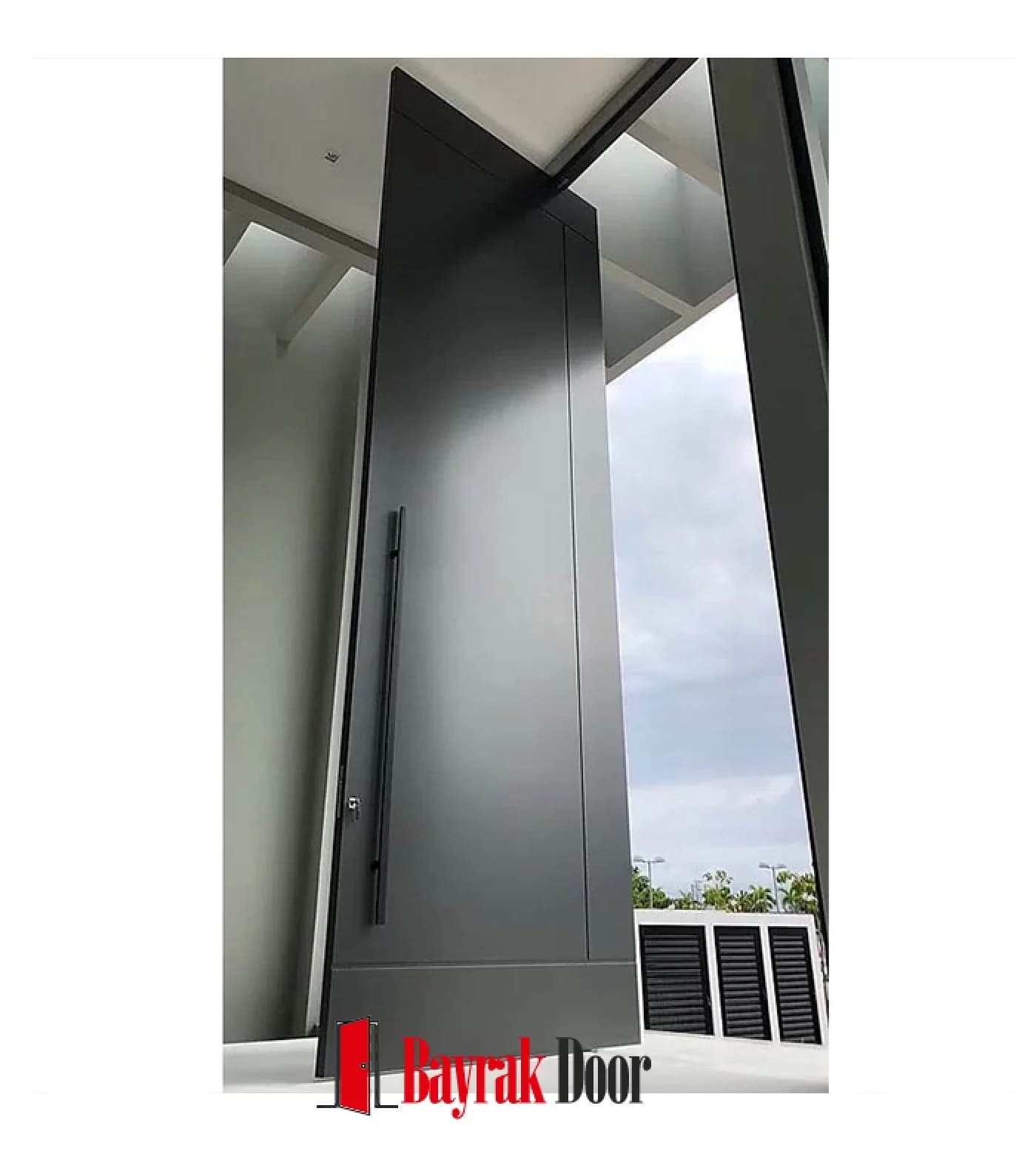 Sade Antrasit Siyah Pivot Çelik Kapı TR322